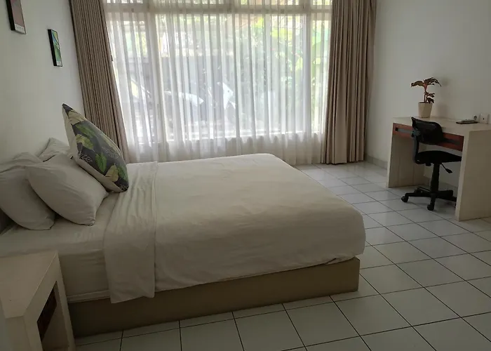 Casavina 201 Batu Bolong Beach 4* Canggu