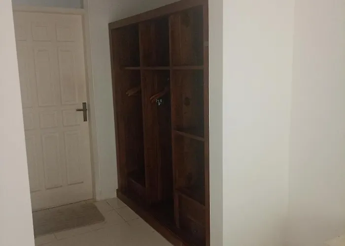 Casavina 201 Batu Bolong Beach Pensión 4*
