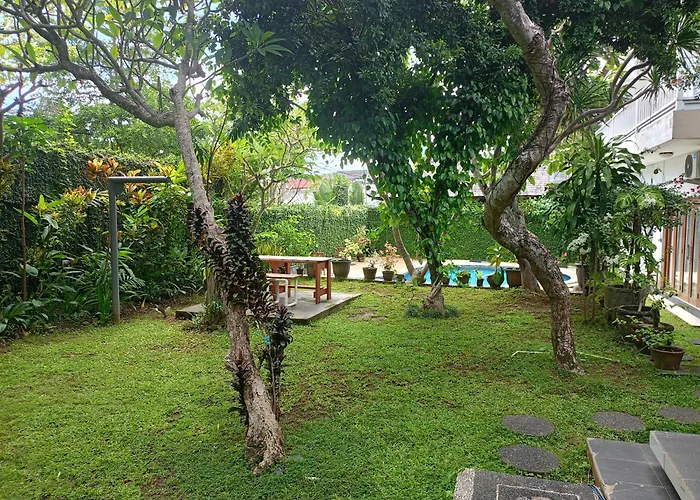 Casavina 201 Batu Bolong Beach Canggu
